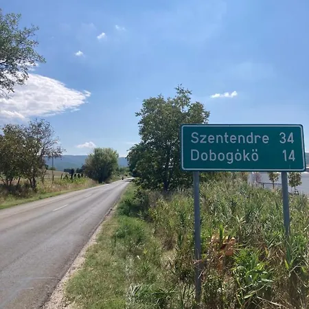 Apartman-donau Konukevi Tát