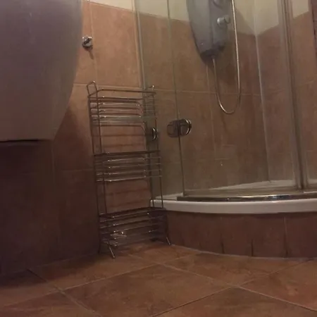 Apartman-donau Konukevi Tát