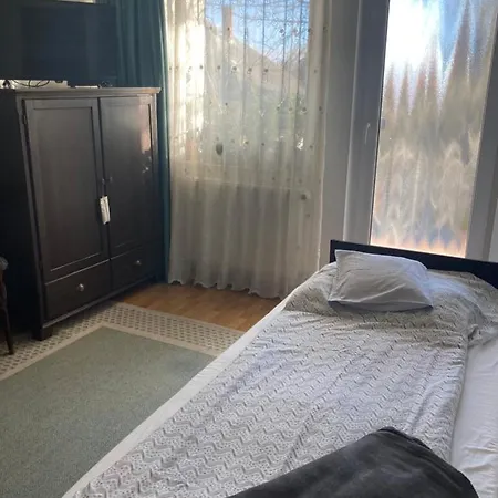 Apartman-donau Konukevi Tát