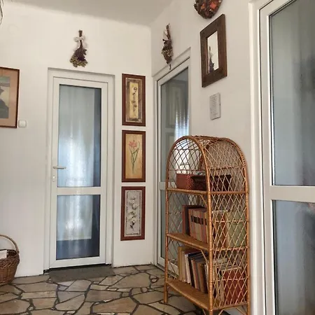 Guest house Apartman-donau Tat