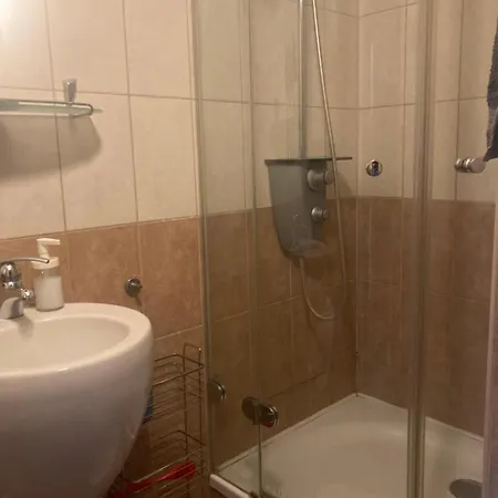 Guest house Apartman-donau Tat
