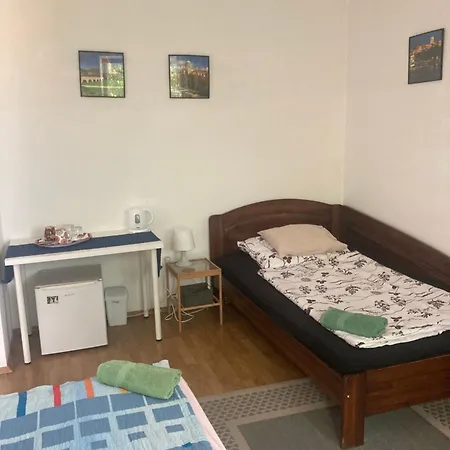 Konukevi Apartman-donau Tát