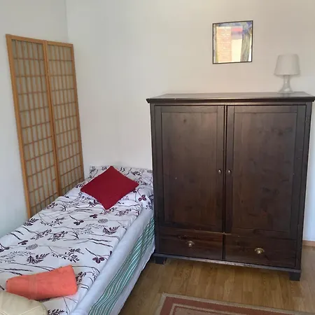 Konukevi Apartman-donau Tát