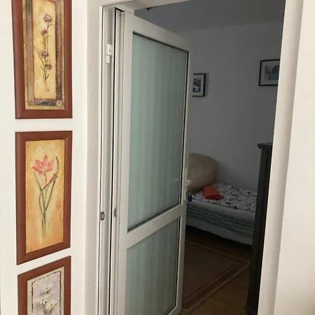 Konukevi Apartman-donau Tát