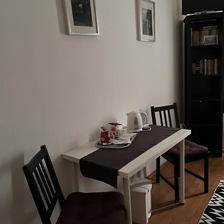 Apartman-donau * Tát
