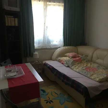 Apartman-donau Tát