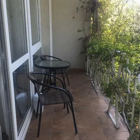 Konukevi Apartman-donau Tát