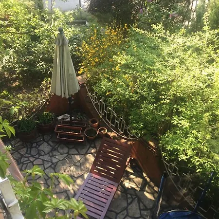 Guest house Apartman-donau Tat
