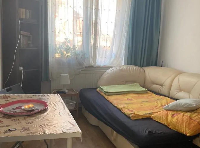 Apartman-donau Pensjonat Tát