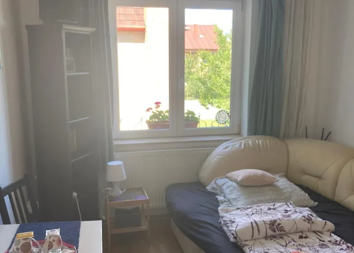 Apartman-donau 招待所 *